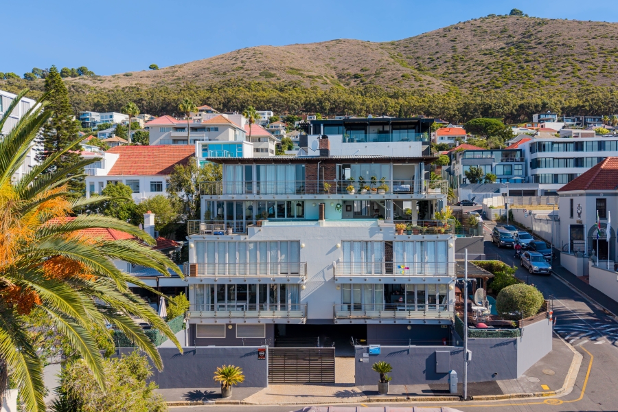 2 Bedroom Property for Sale in Green Point Western Cape